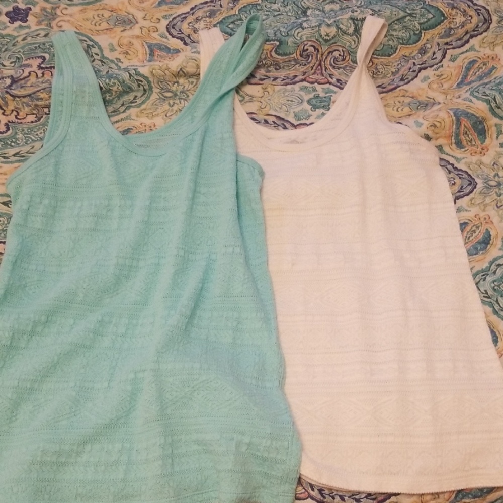 2 tank tops